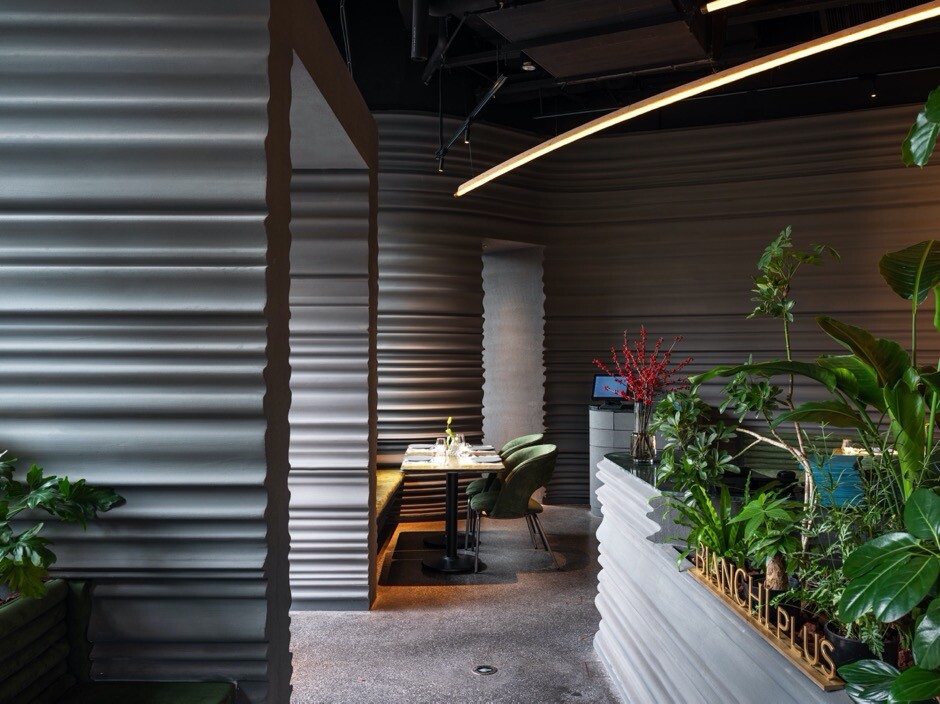 Street-facing entrance design of BIANCHI PLUS Italian Restaurant in Shanghai.